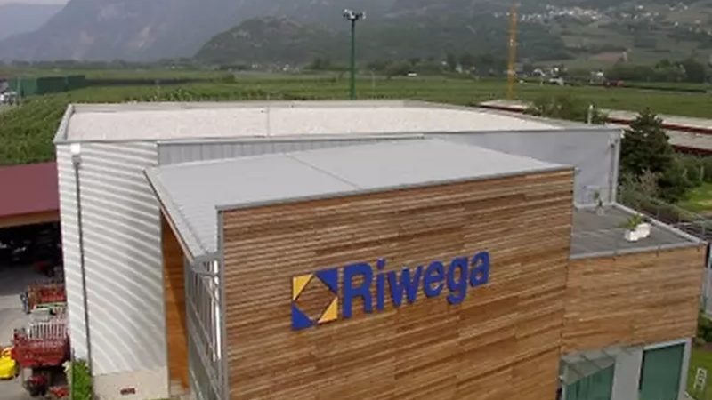 防火岩棉板：国家标准与行业标准的差异解析
